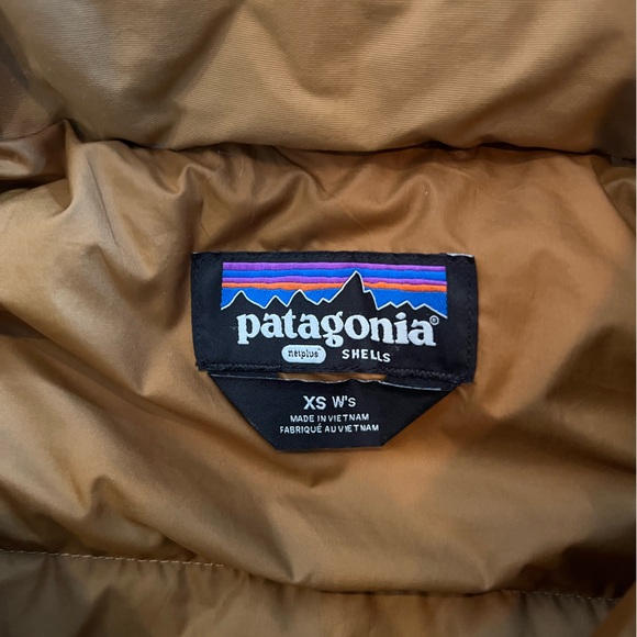 Patagonia Women’s XS Downdrift Parka Retail $399 - Picture 4 of 7